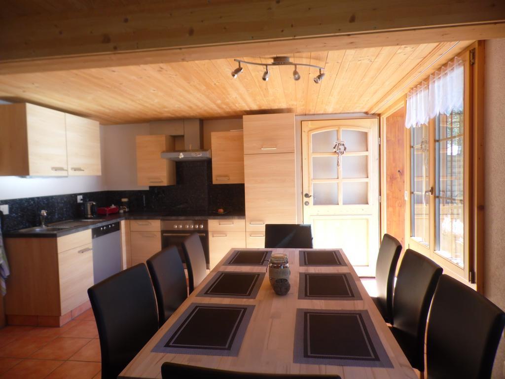 Appartment Chalet Sonnenheim カンデルシュテッグ エクステリア 写真